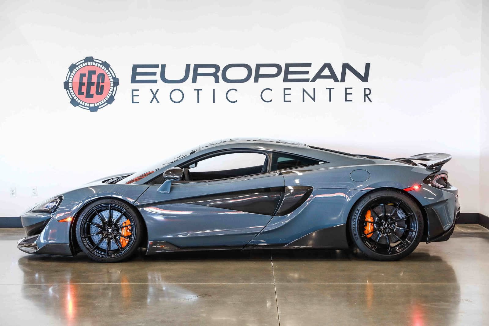 Used 2019 McLaren 600LT photo 9