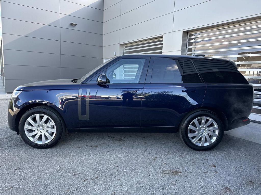 2023 Land Rover Range Rover SE