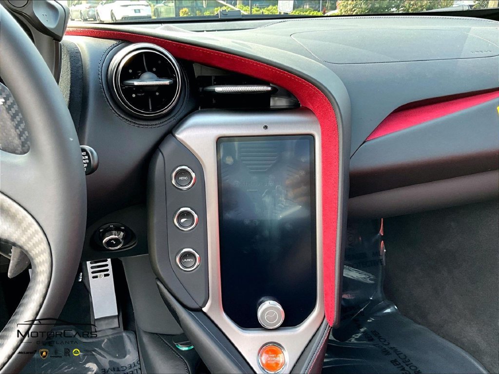 New 2027 McLaren 750S photo 7
