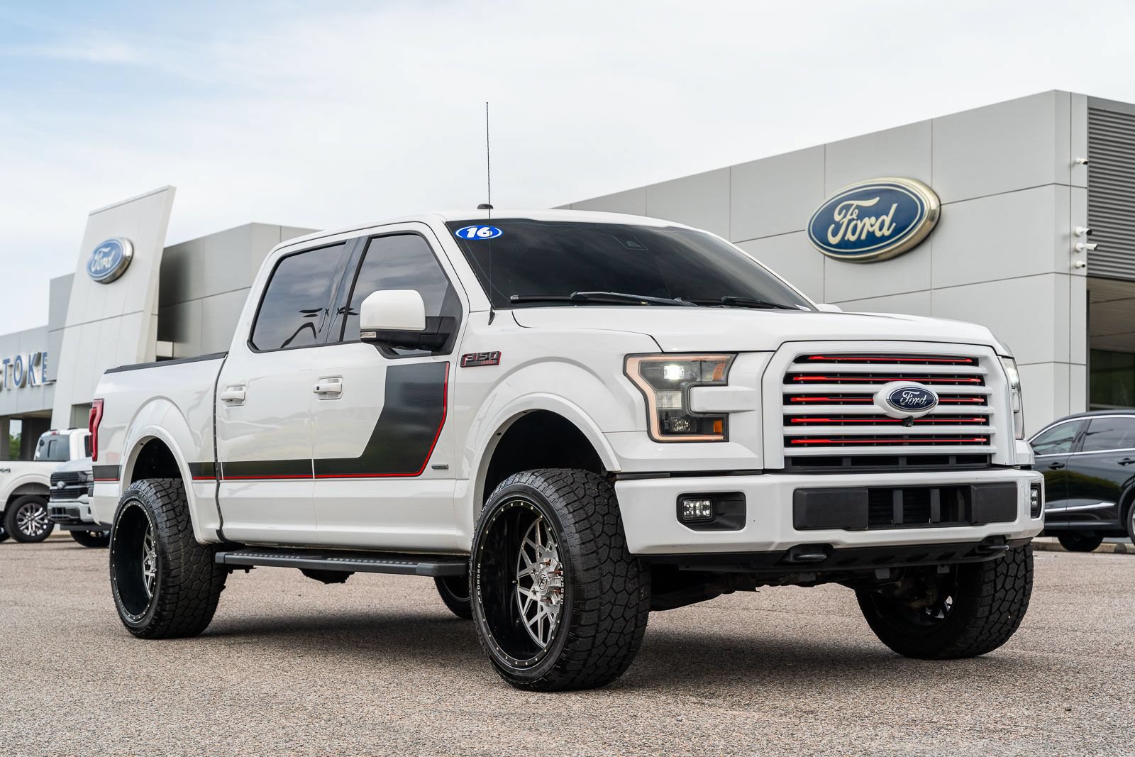 Used 2016 Ford F150 Lariat w/ Equipment Group 502A Luxury