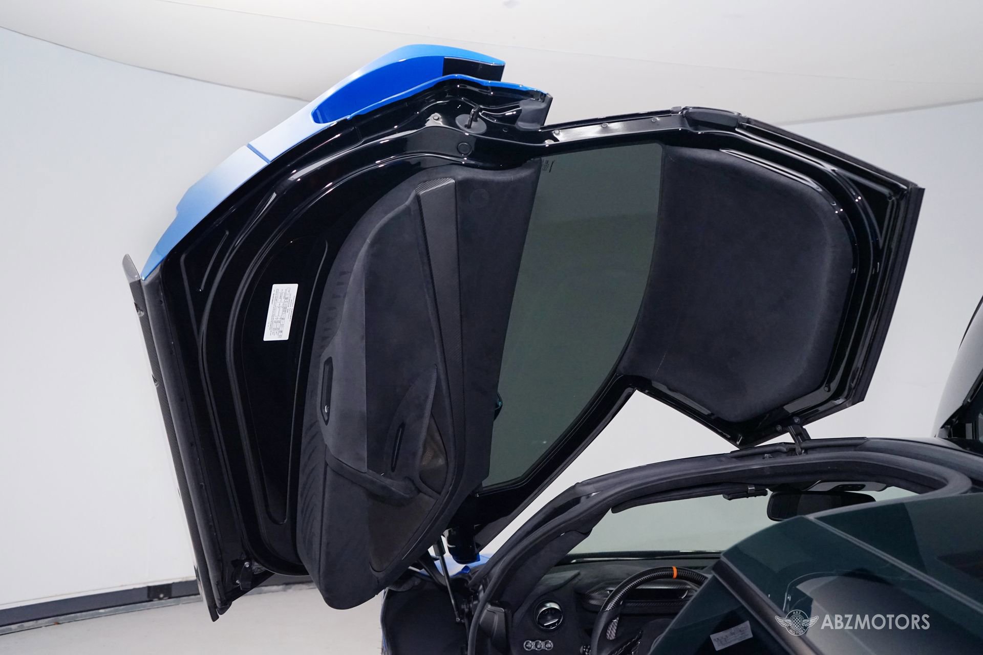 Used 2019 McLaren 720S Luxury photo 22