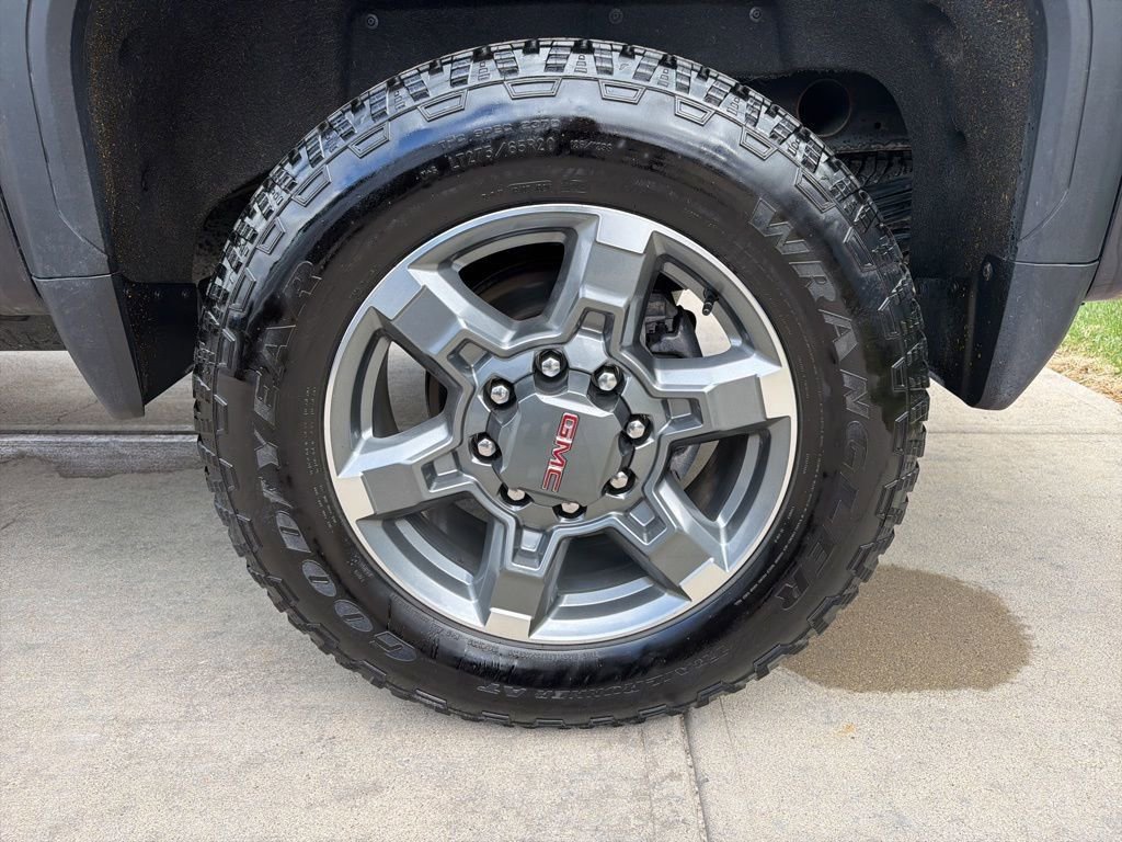 2025 GMC Sierra 2500 SLT