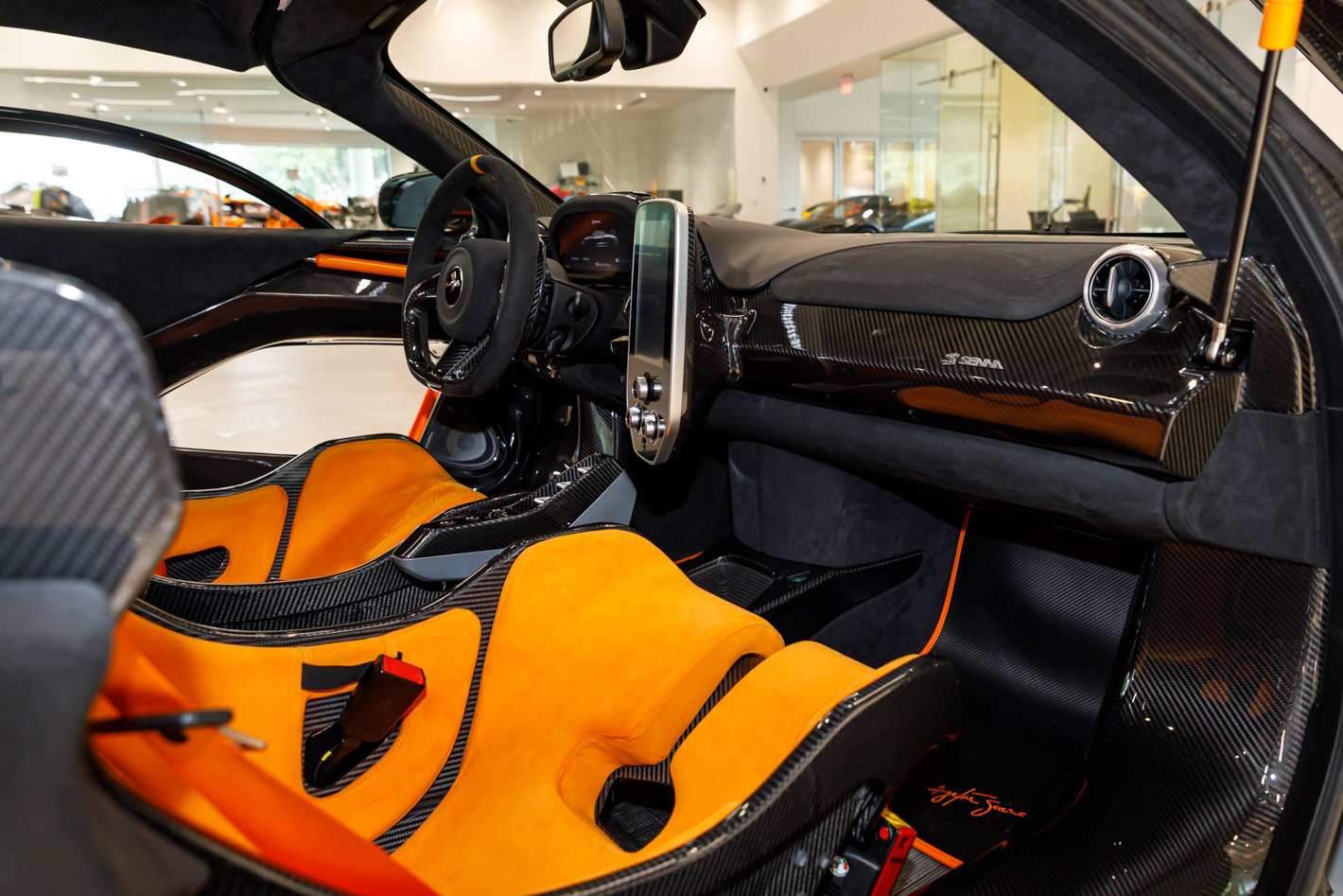 Used 2019 McLaren Senna photo 63