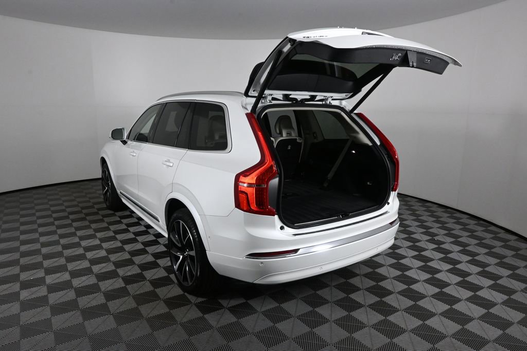 2025 Volvo Xc90 B5 Plus