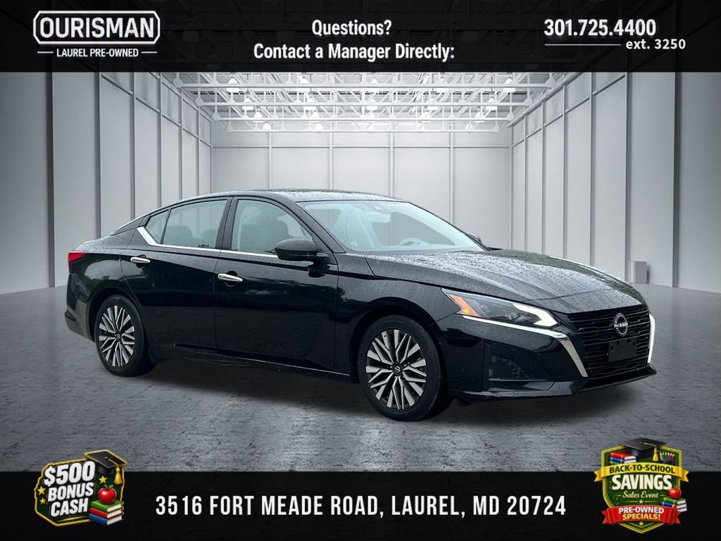 Used 2024 Nissan Altima 2.5 SV