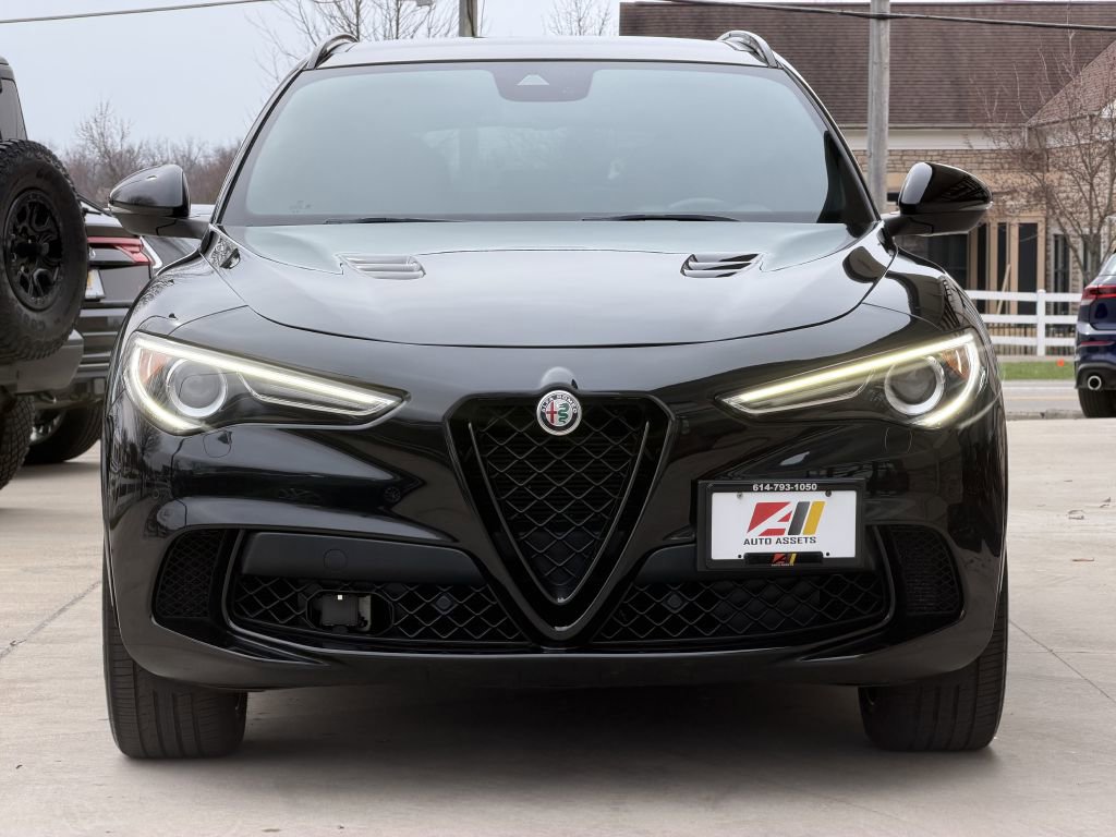 2022 Alfa Romeo Stelvio Quadrifoglio