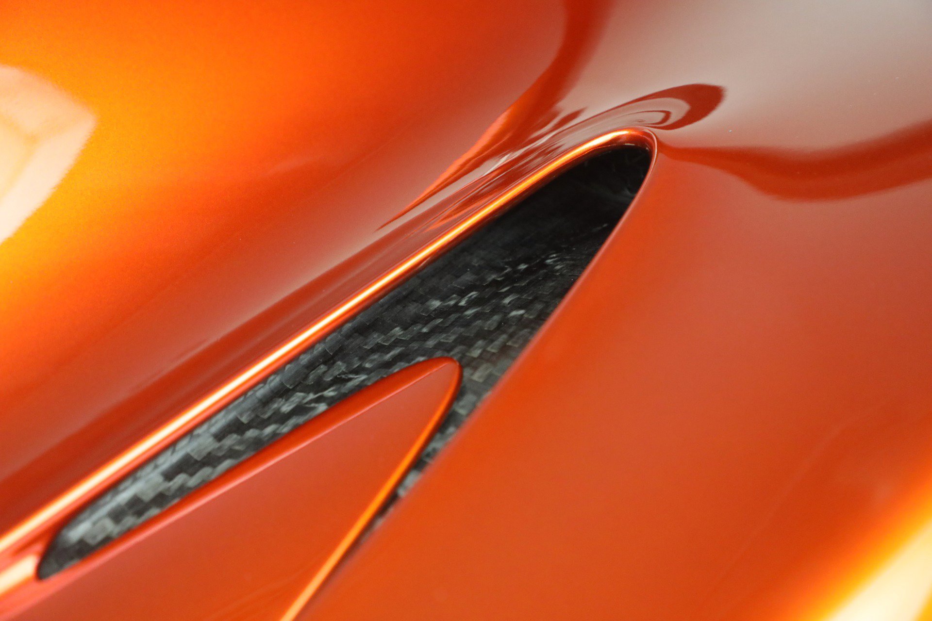 Used 2015 McLaren P1 photo 39