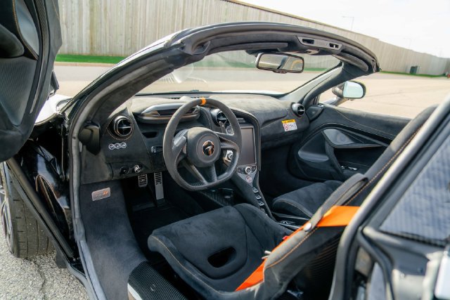 Used 2022 McLaren 765LT photo 43
