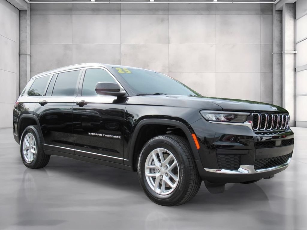 Certified 2025 Jeep Grand Cherokee L Laredo w/ Luxury Tech Group I