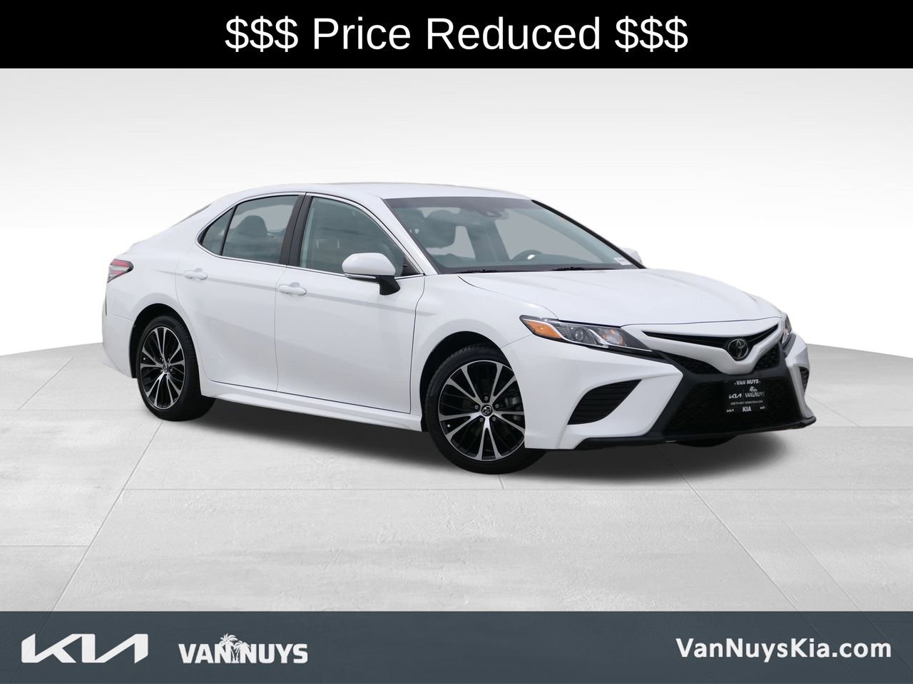 2018 Toyota Camry SE