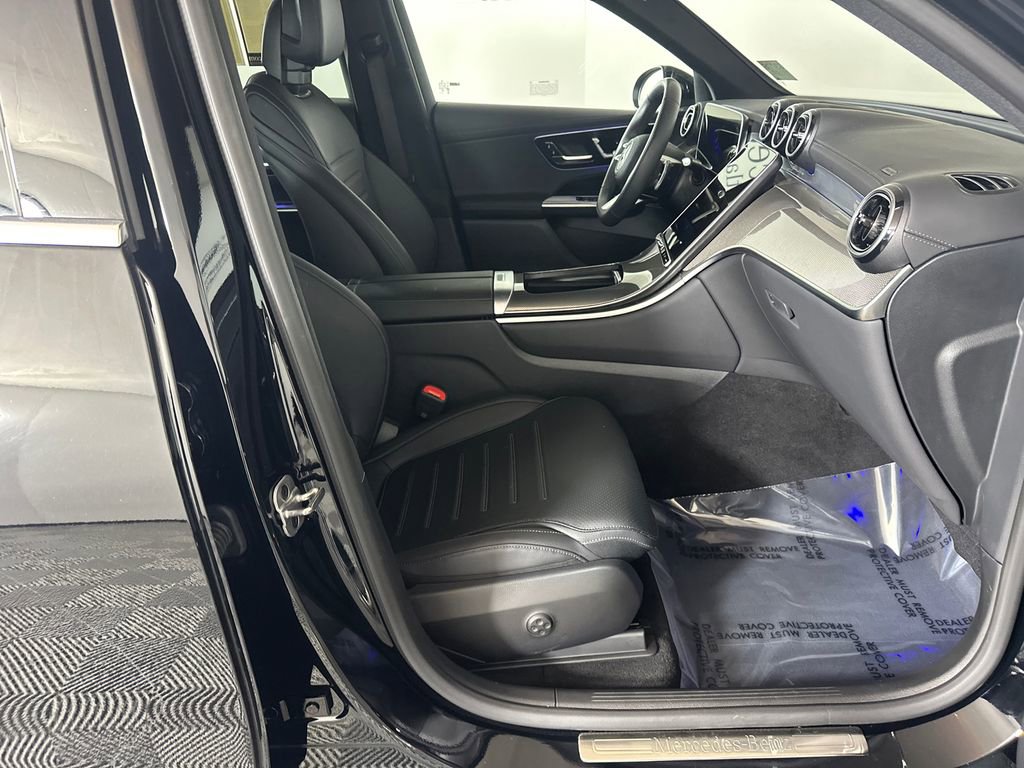 2026 Mercedes-Benz GLC 300 4MATIC