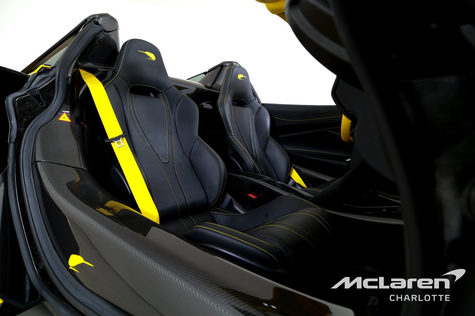 Used 2022 McLaren 765LT photo 20