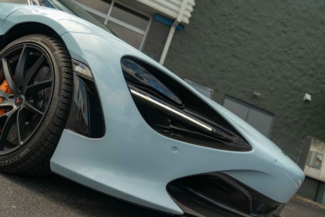 Used 2018 McLaren 720S Performance photo 29