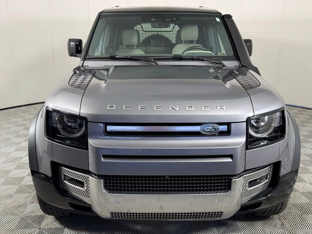 2023 Land Rover Defender 130 SE