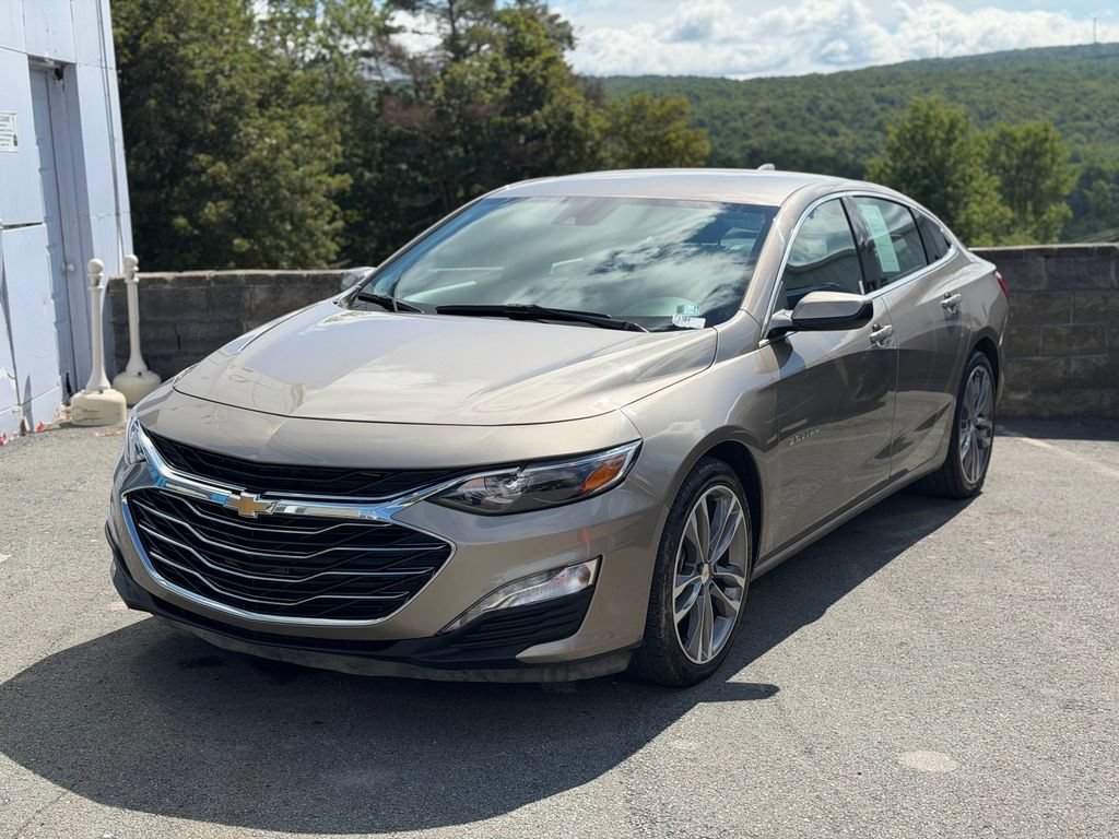 Used 2025 Chevrolet Malibu LT