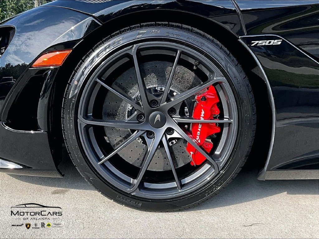 New 2027 McLaren 750S photo 10