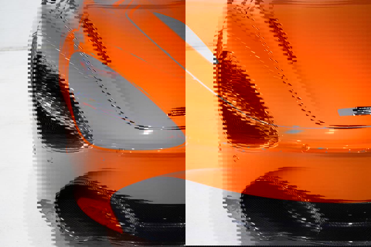 Used 2018 McLaren 720S Performance photo 30