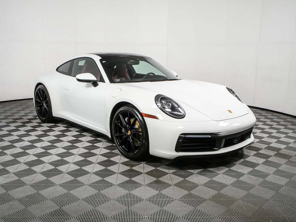 2020 Porsche 911 Carrera