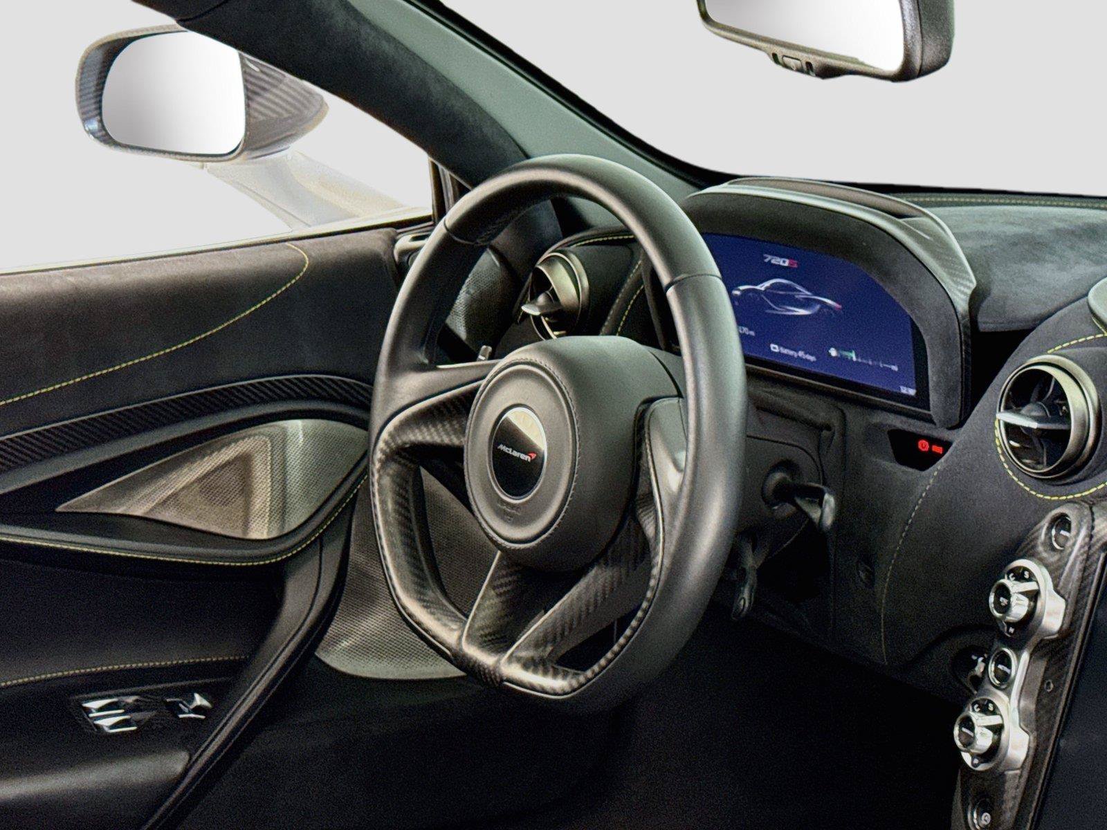 Used 2018 McLaren 720S Performance photo 23