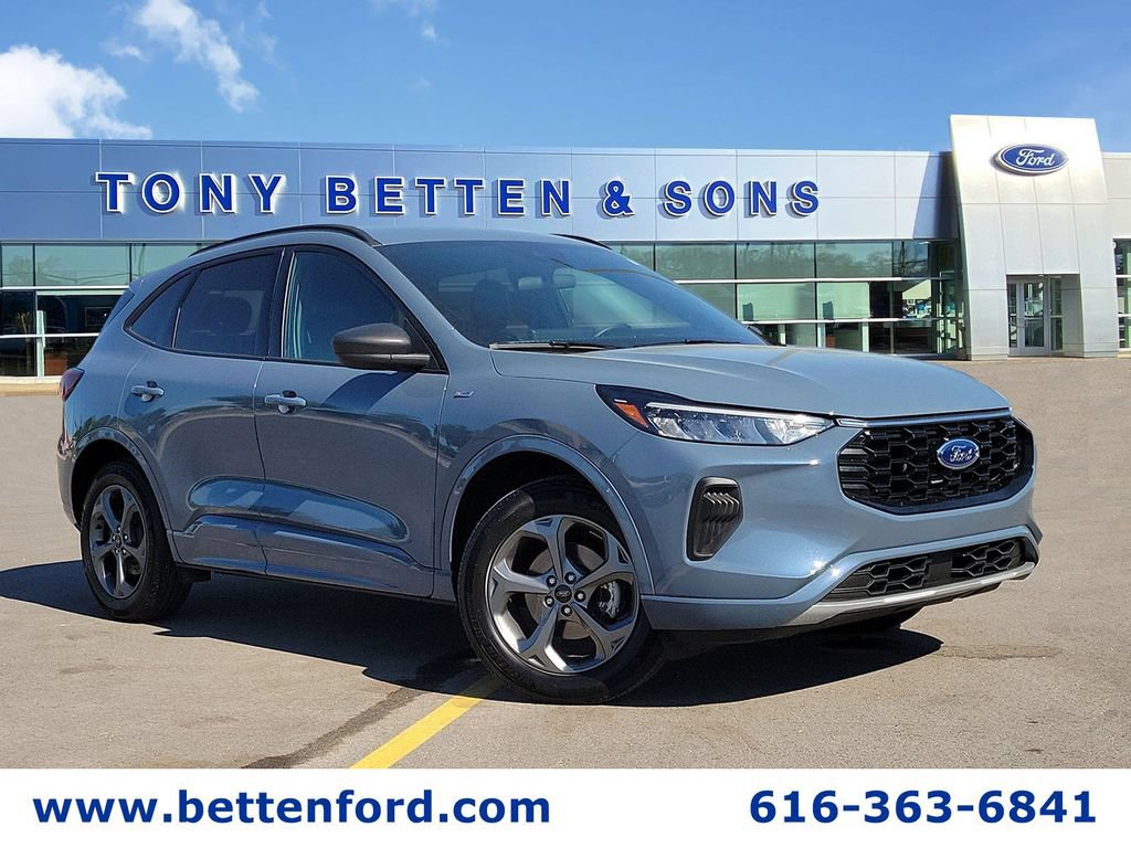 Used 2024 Ford Escape ST-Line w/ Tech Pack #1