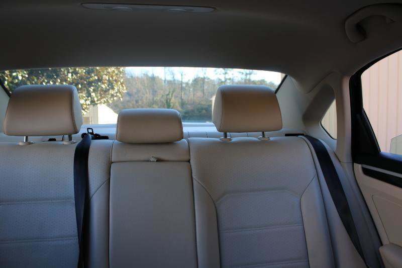 2019 Volkswagen Passat 2.0T SE R-Line