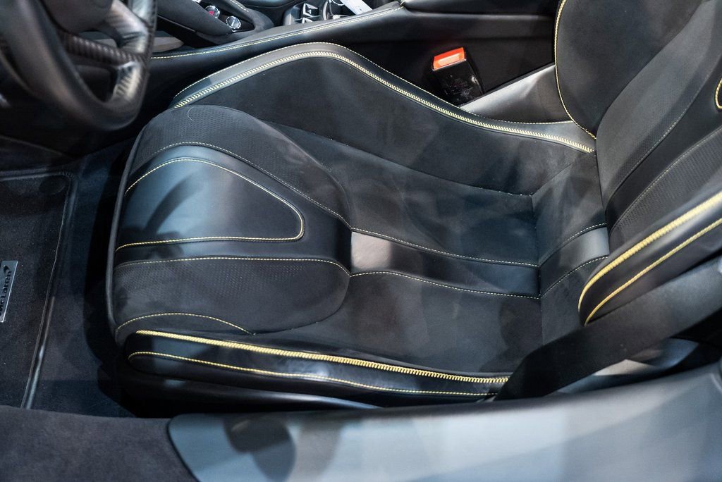 Used 2022 McLaren 720S Spider photo 18