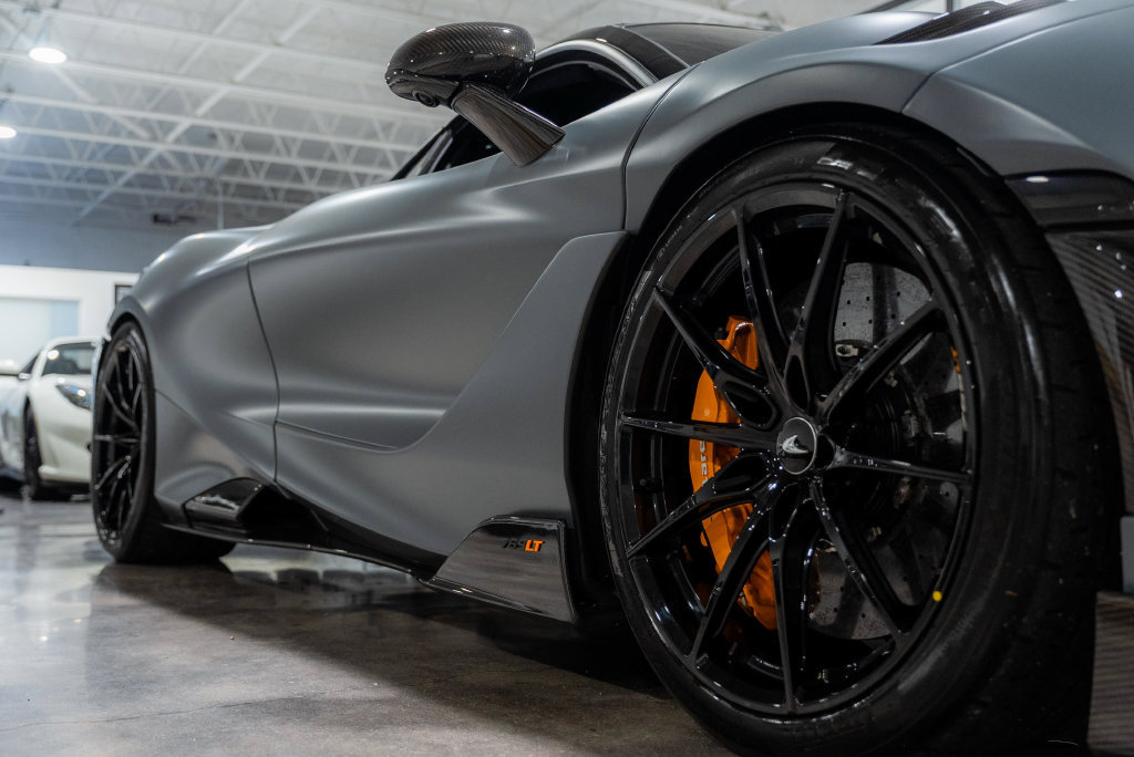 Used 2021 McLaren 765LT photo 10