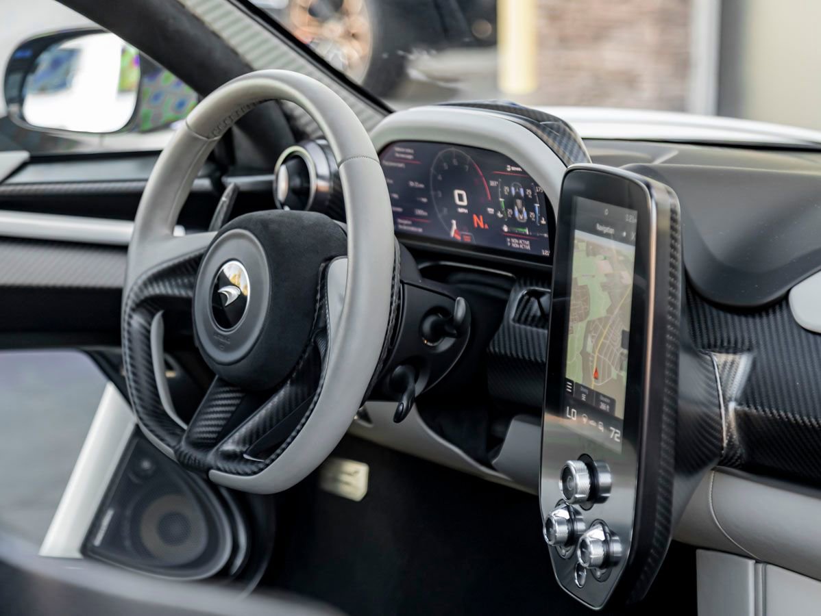Used 2019 McLaren Senna photo 33