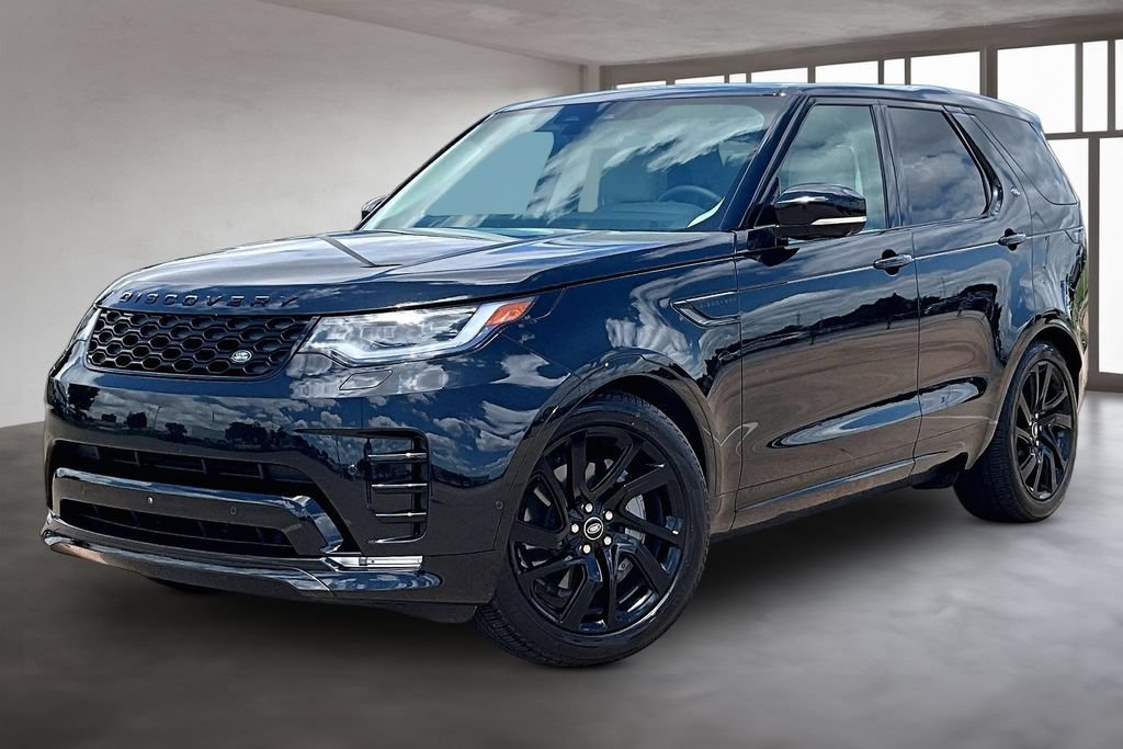 Certified 2025 Land Rover Discovery Dynamic SE