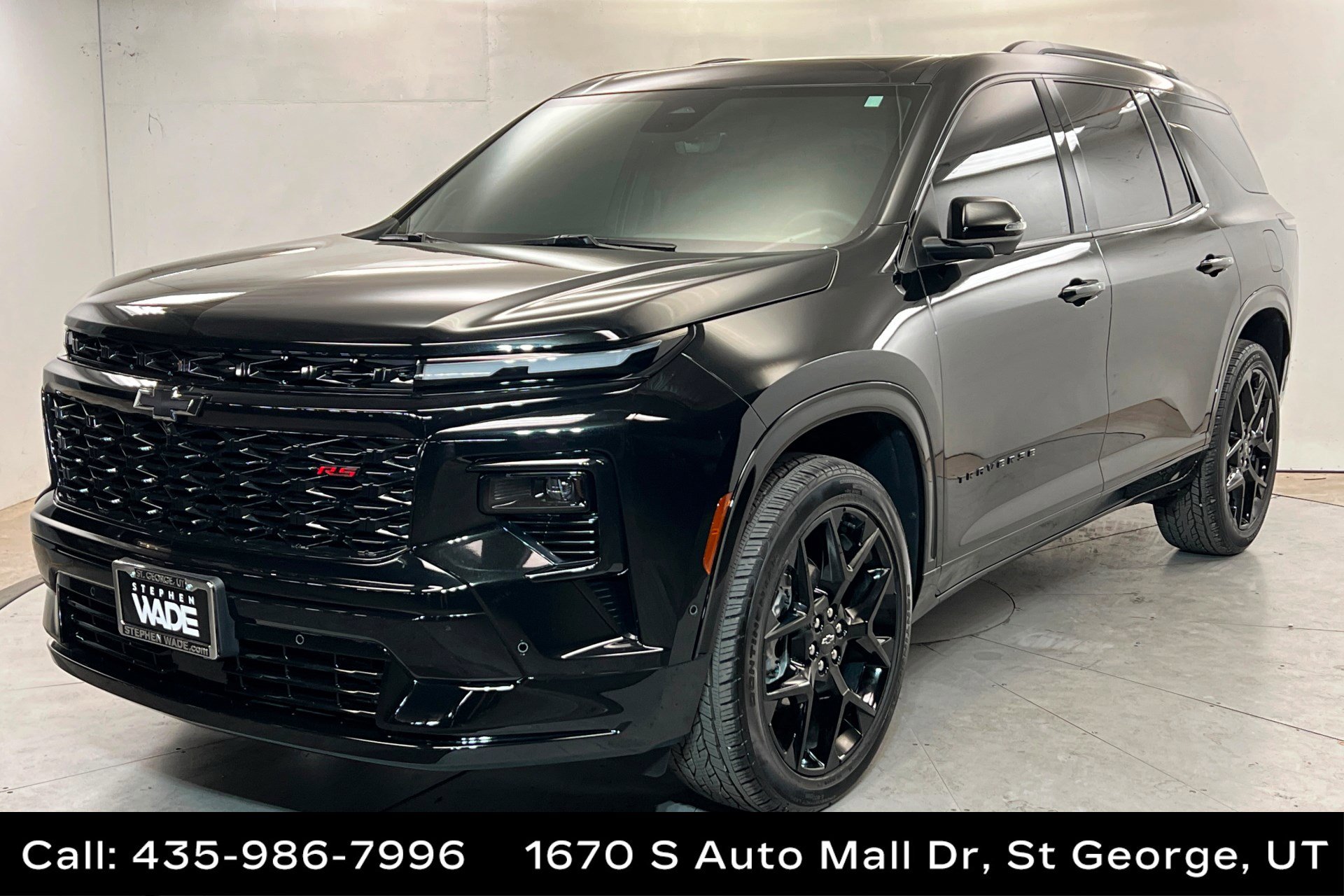 Used 2024 Chevrolet Traverse RS