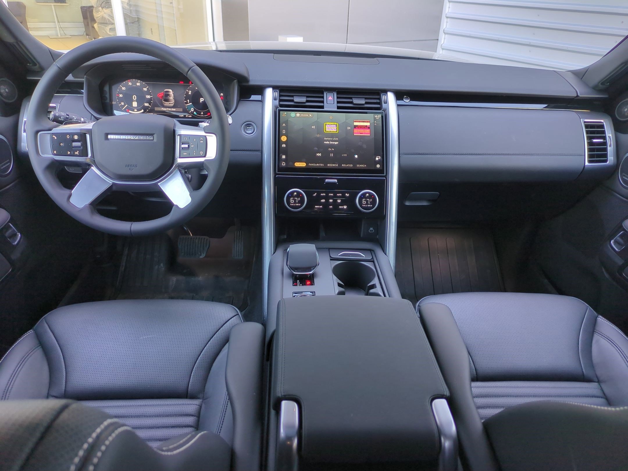 2025 Land Rover Discovery S