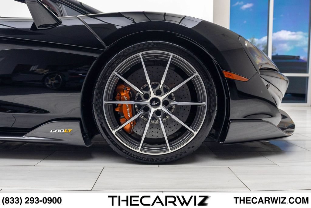Used 2020 McLaren 600LT Spider photo 31