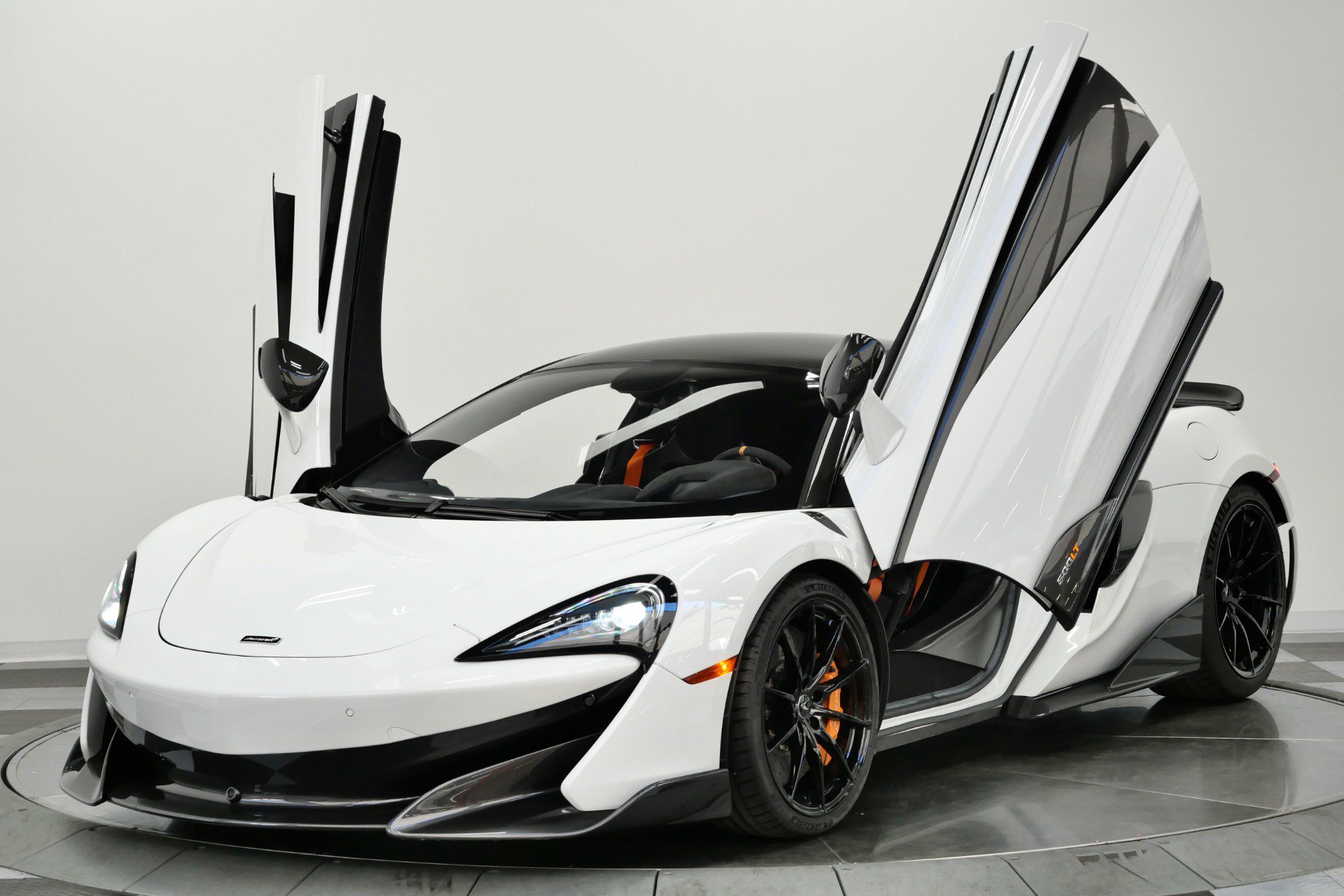Used 2019 McLaren 600LT photo 44