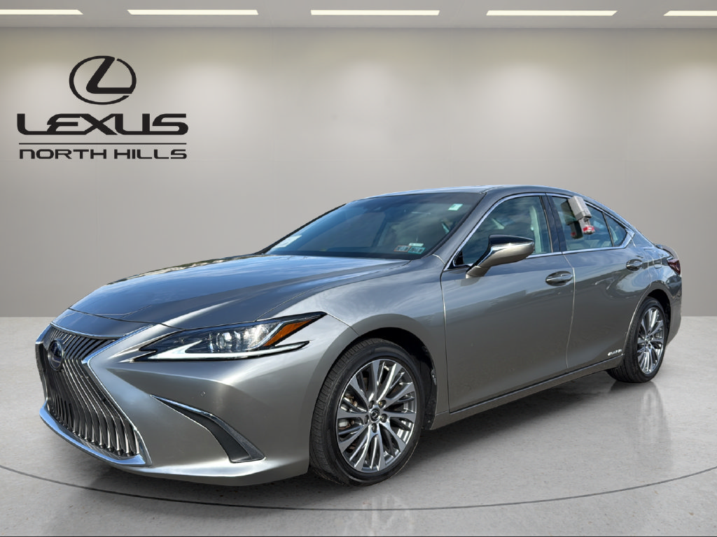 Used 2020 Lexus ES 300h w/ Premium Package