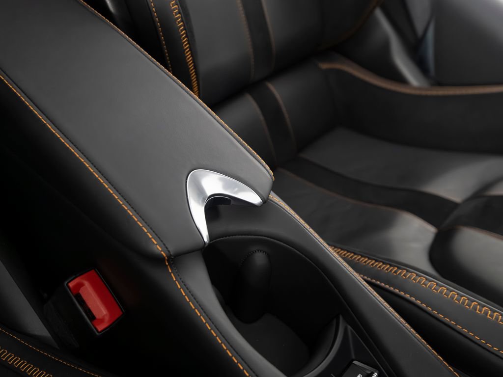 Used 2024 McLaren 750S Spider photo 28