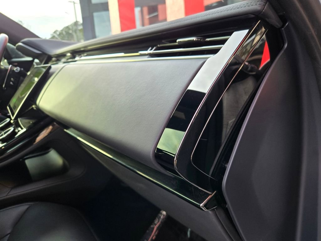 2023 Land Rover Range Rover Sport SE