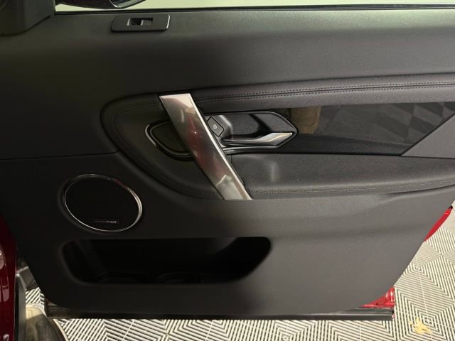 2025 Land Rover Discovery Sport S