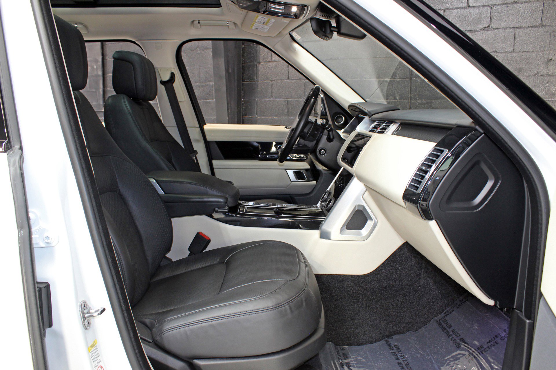 2021 Land Rover Range Rover Westminster Edition