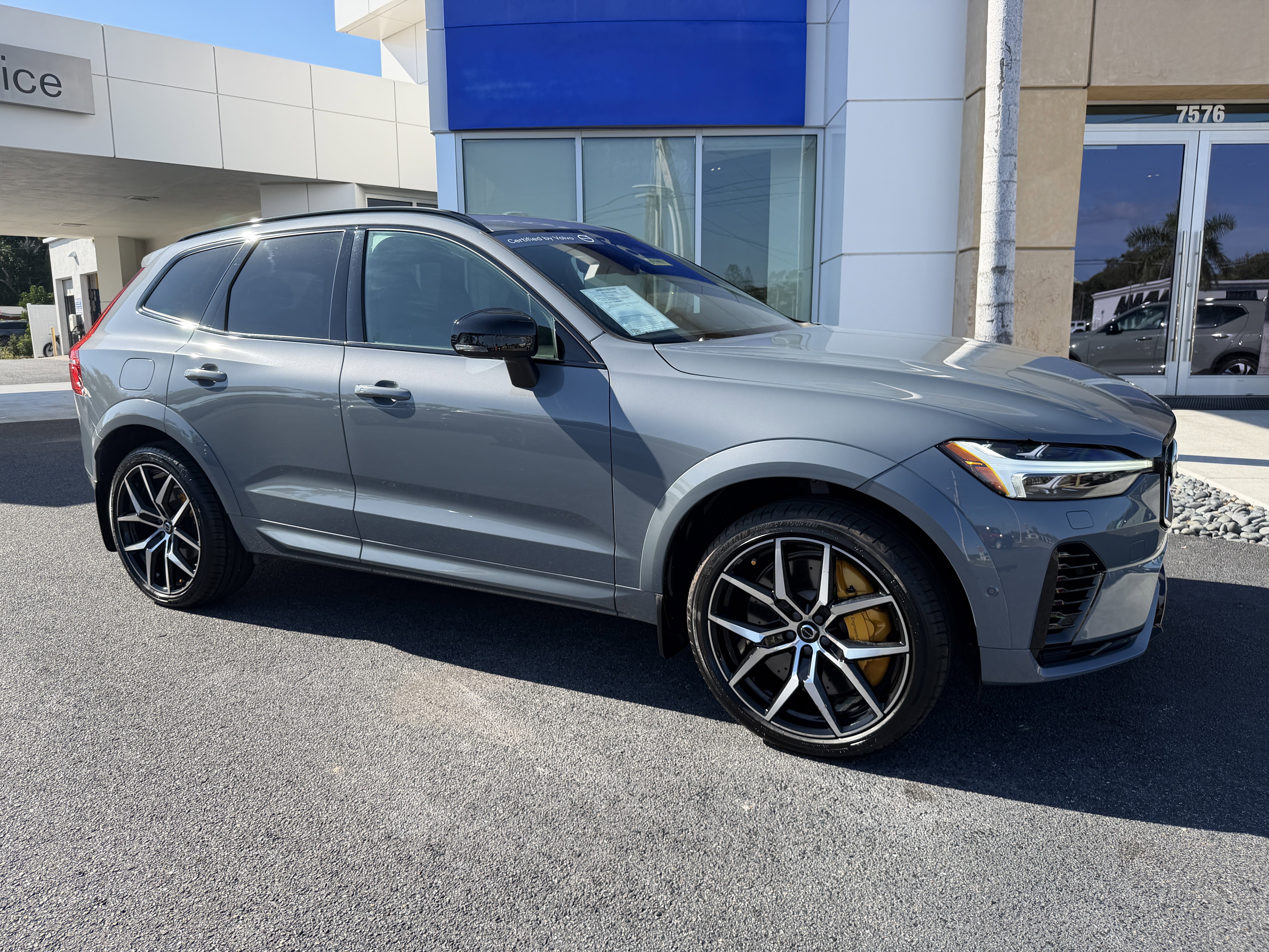 2022 Volvo XC60 Recharge T8 Polestar Engineered