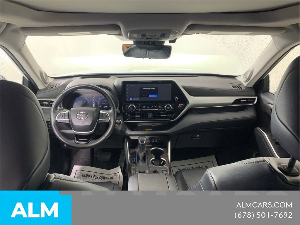 2023 Toyota Highlander Platinum