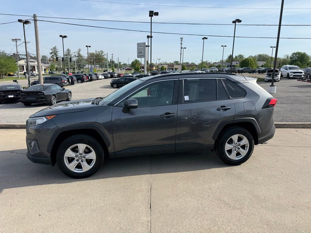 2021 Toyota RAV4 XLE