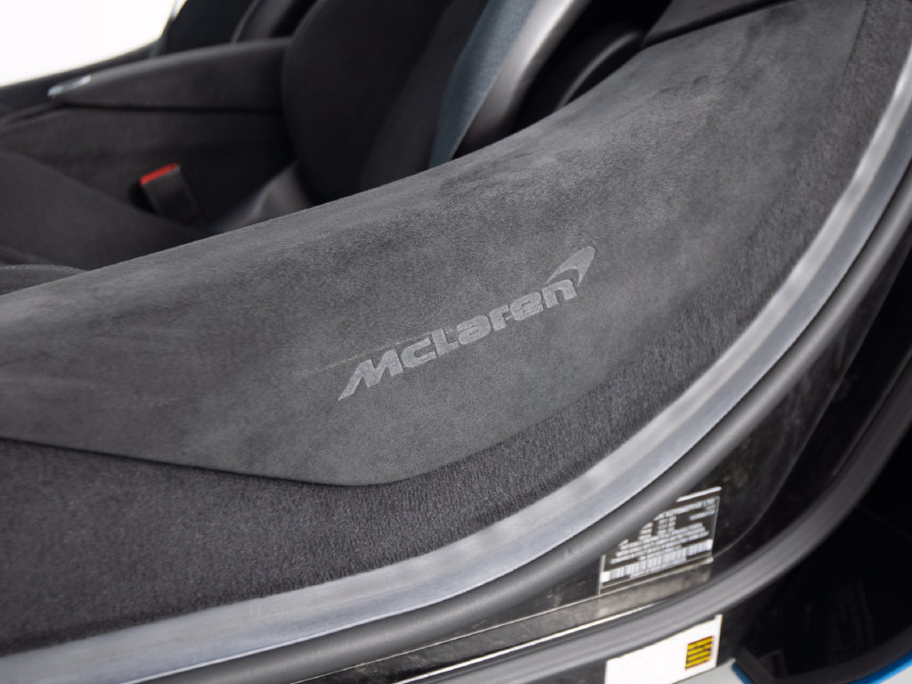 Used 2024 McLaren 750S Spider photo 15