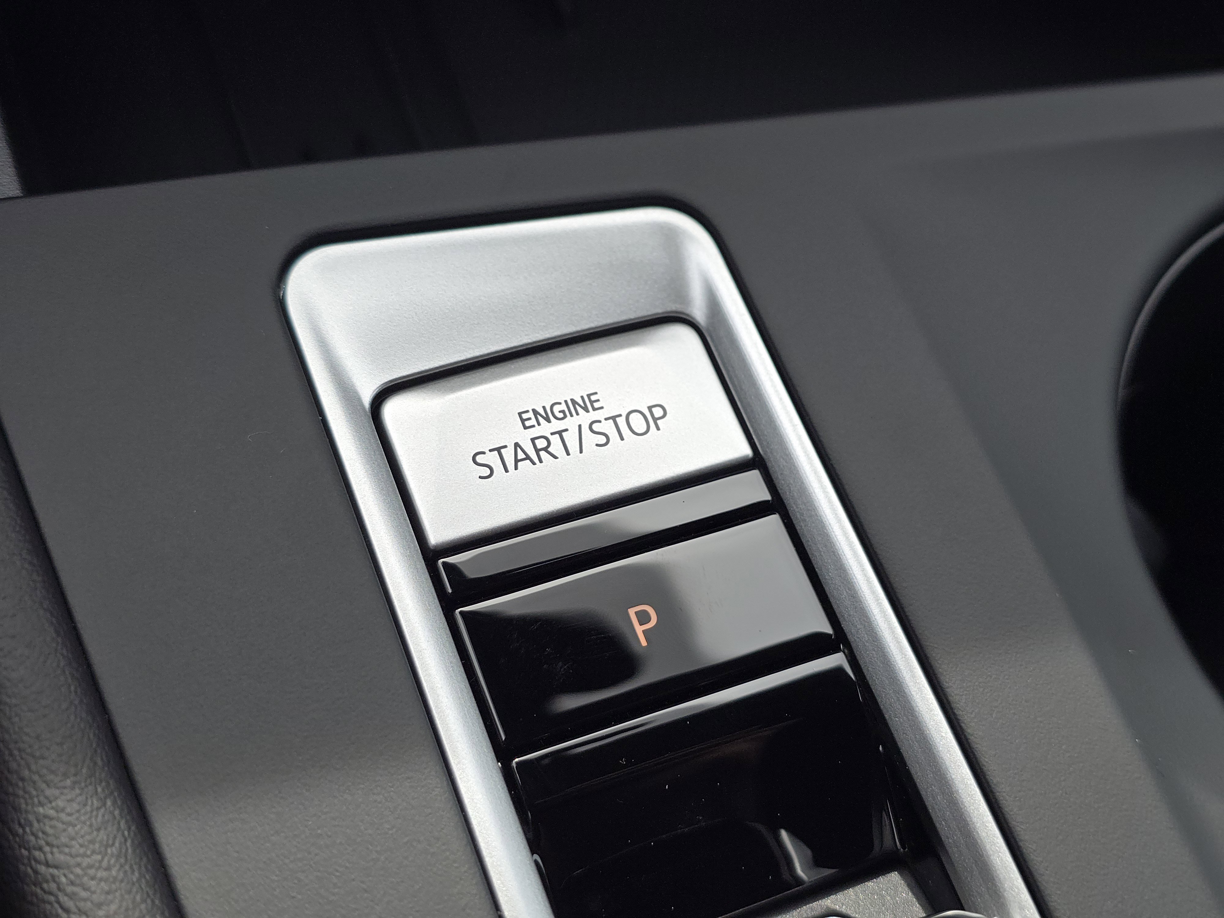 2026 Volkswagen Atlas Cross Sport SE