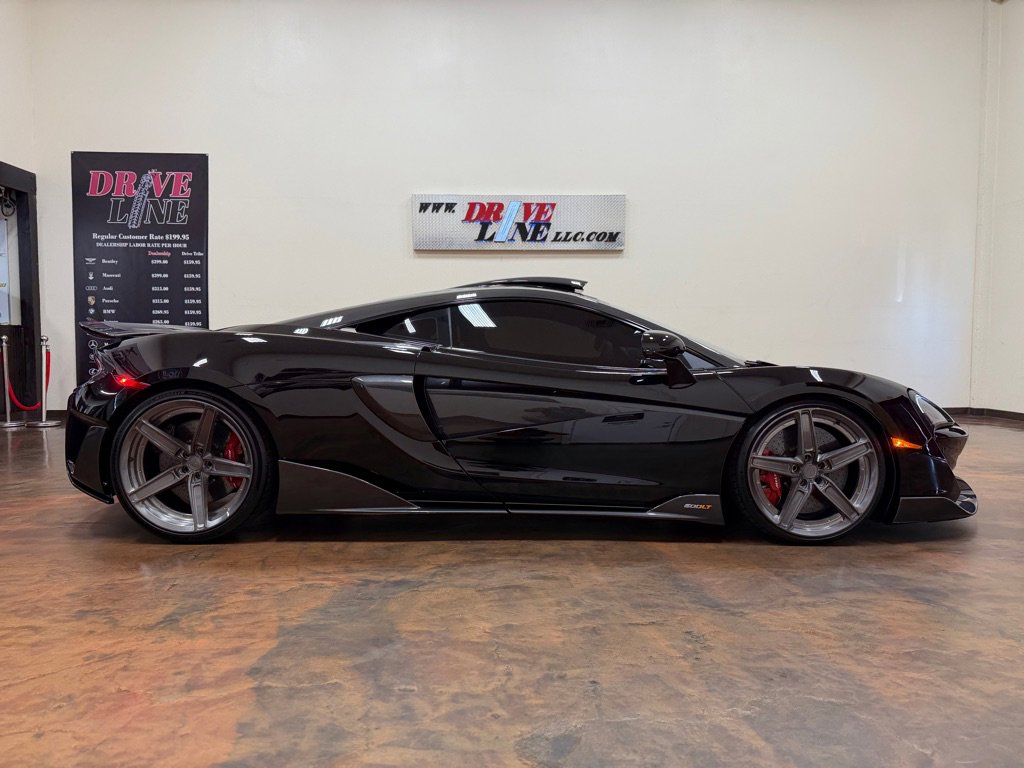Used 2019 McLaren 600LT photo 10