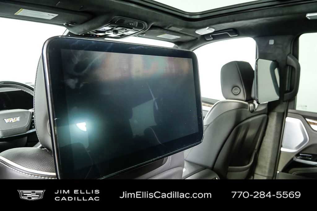 2025 Cadillac Escalade Sport Platinum