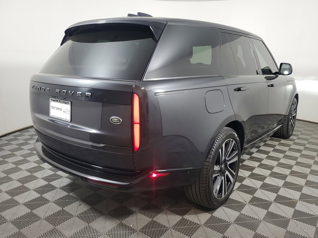 2023 Land Rover Range Rover SE