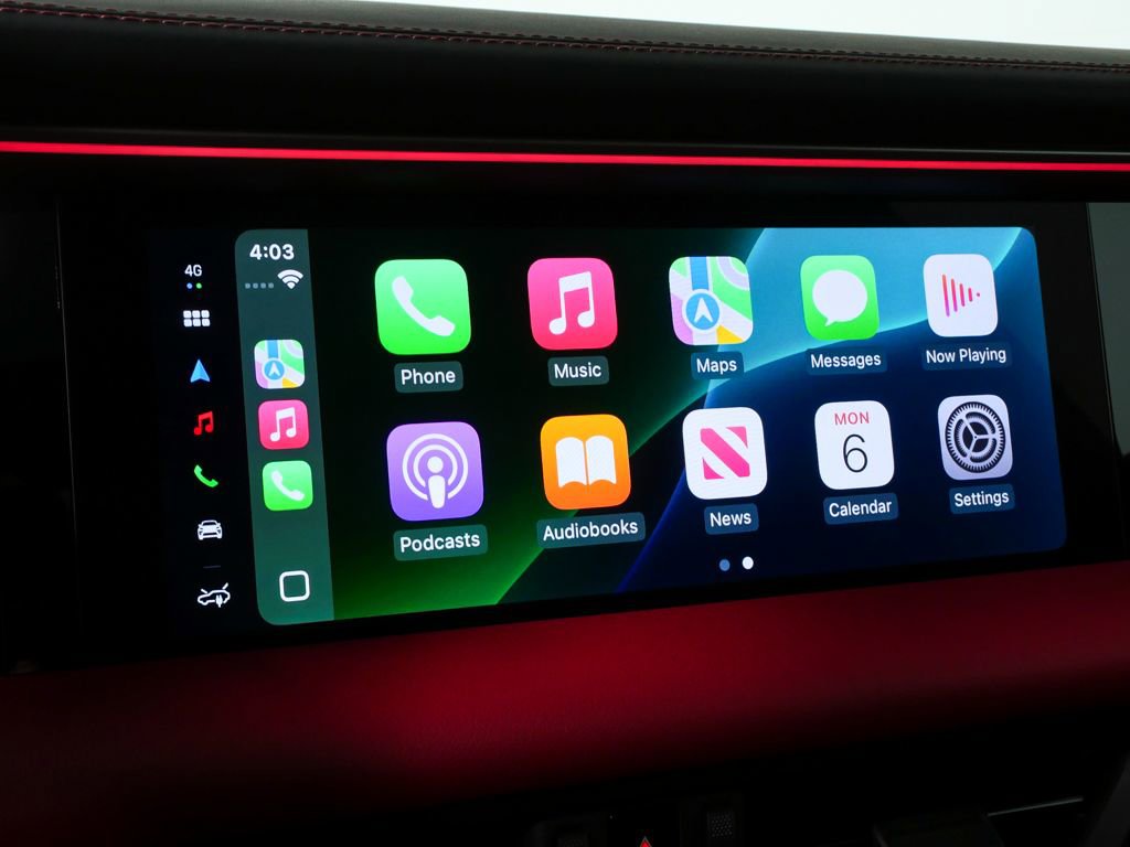 2025 Porsche Macan 4 Electric