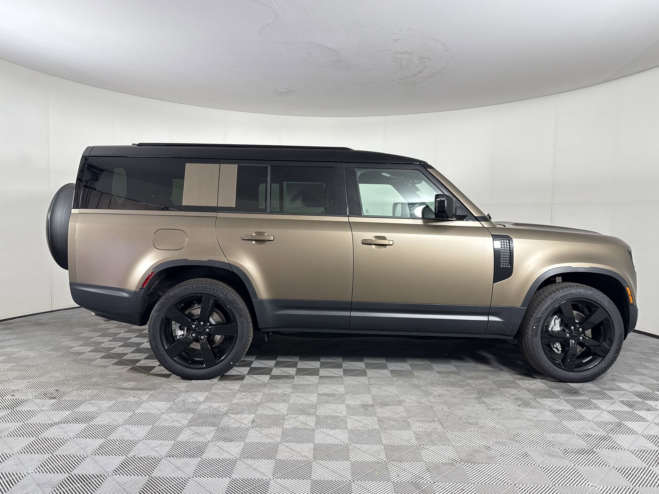 2026 Land Rover Defender 130 S