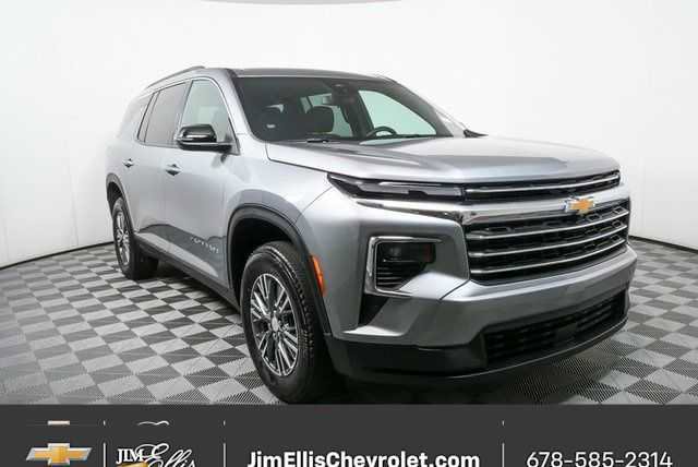 2025 Chevrolet Traverse LT