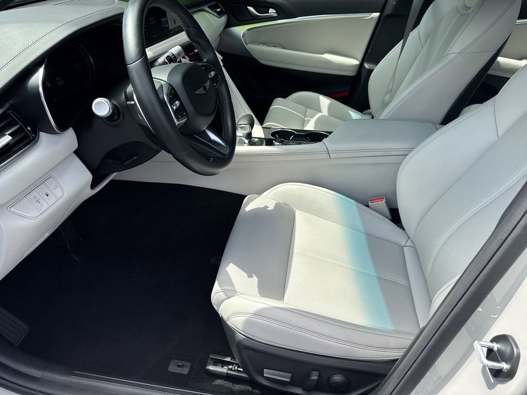 2025 Genesis G70 2.5T